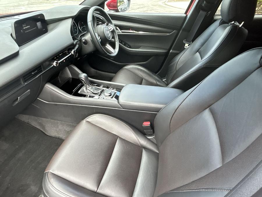 Mazda Mazda3 Photo spincar-49c9f74ff4821f21449618f953d32abcd12b927c.jpg
