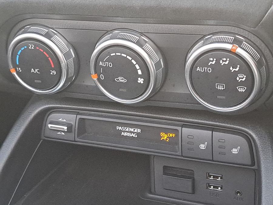 Mazda MX-5 RF Photo spincar-4a05a38f93bba4397a6599ca1b3b8870290f1f53.jpg