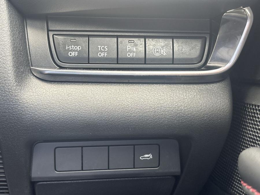 Mazda CX-30 Photo spincar-4a1ffbc72c58c54562e2a62d2d52f109fc5f8f20.jpg