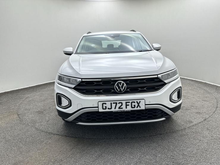 Volkswagen T-ROC Photo spincar-4aafb5b56c31b5e726312b23c2f0c8a911826295.jpg