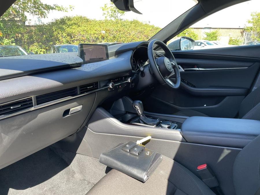 Mazda Mazda3 Photo spincar-4b346d4ba345dd379b7680684c797a5503b88d4e.jpg