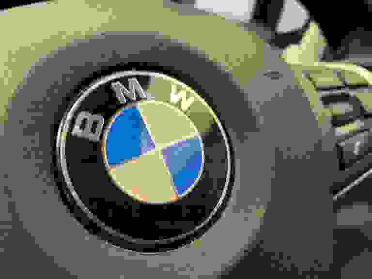 BMW 2 SERIES Photo spincar-4bb8f9fdf6e45c78b9610e1c8a8280dcb8a52e5f.jpg