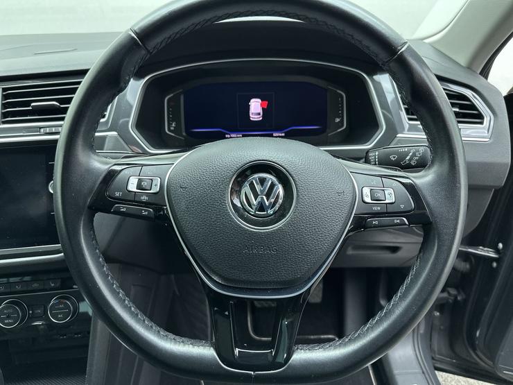 Volkswagen Tiguan Photo spincar-4c72502711f963b2d5c5b2416ff7cbd7fffc63b7.jpg