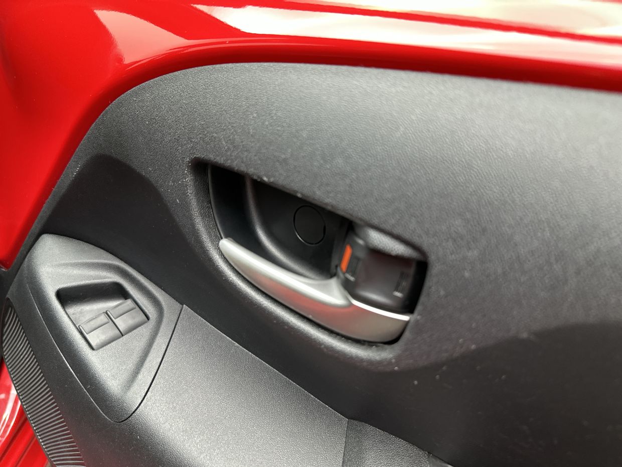 Toyota AYGO Photo 16