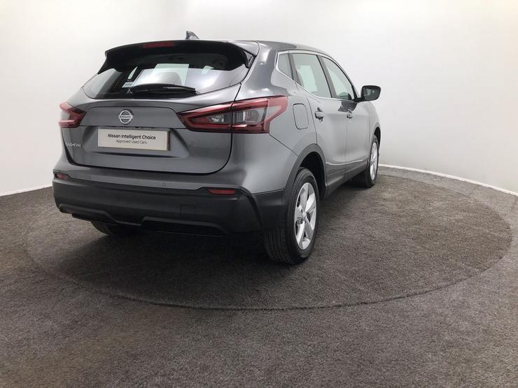 Nissan QASHQAI Photo spincar-4d5a9df350afd20370a5031dc31a02f2e9ddbd34.jpg