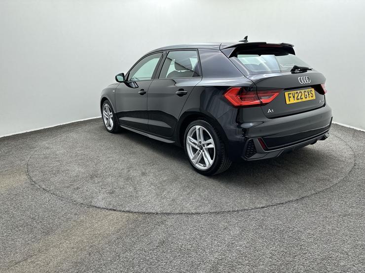 Audi A1 Photo spincar-4daf9db94d96469dbba967a75ea0325bfa5e57ff.jpg