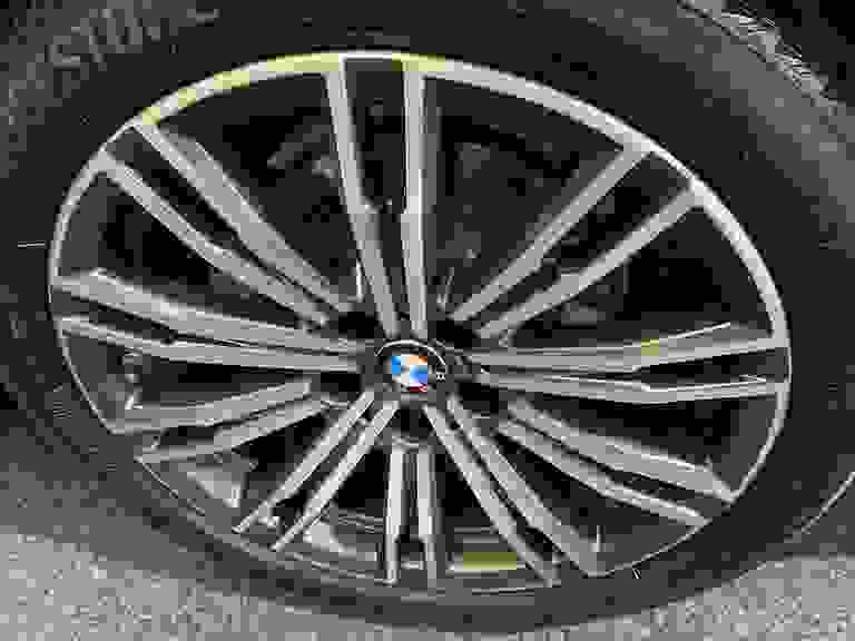 BMW 3 SERIES Photo spincar-4de2b95d30027afdf59d3b92a6438c2614593400.jpg