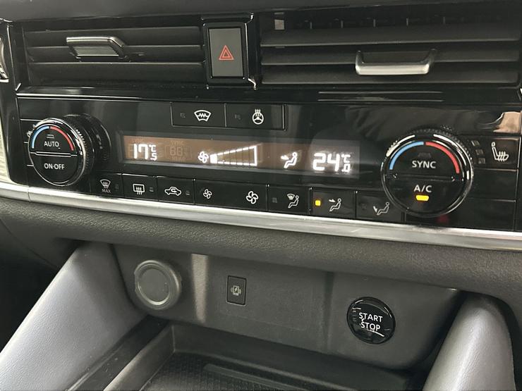 Nissan QASHQAI Photo spincar-4de4c0cabb695cd084b1e7f5d0f14e965e8766f8.jpg