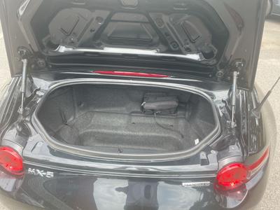 Mazda MX-5 Photo 21