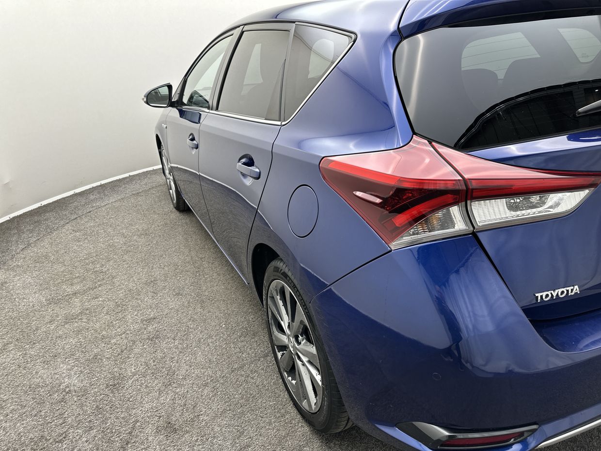 Toyota Auris Photo 22
