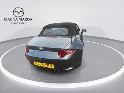 Mazda MX-5 Photo 8