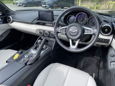 Mazda MX-5 Photo 22