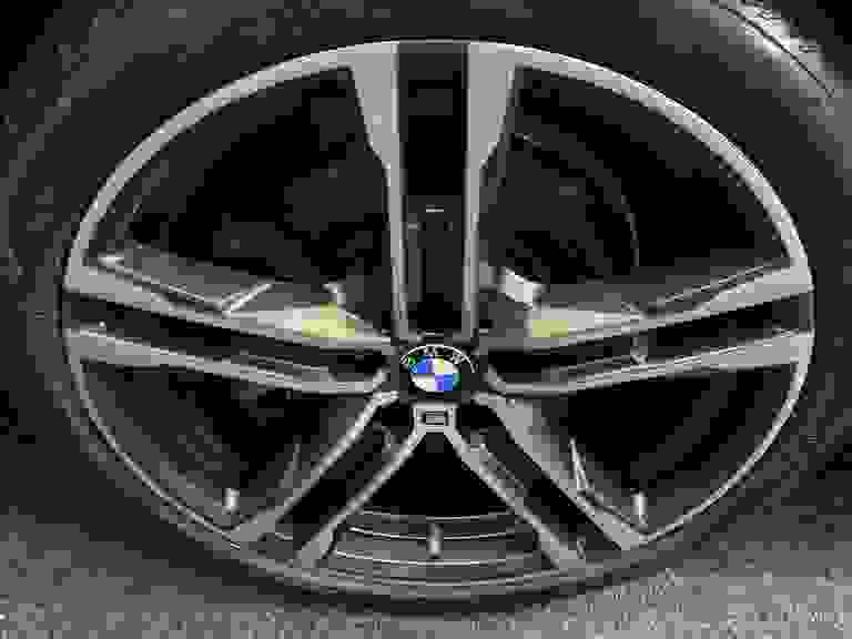 BMW 1 SERIES Photo spincar-4fc4d14af864e0e0bf0e046fb63f84f30aec1f3f.jpg