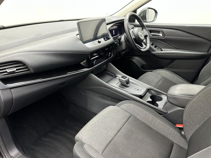 Nissan QASHQAI Photo spincar-50154b6f7314879578c0fb9ac297c1f2b0afcd2b.jpg