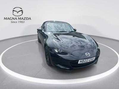 Mazda MX-5 Photo 3