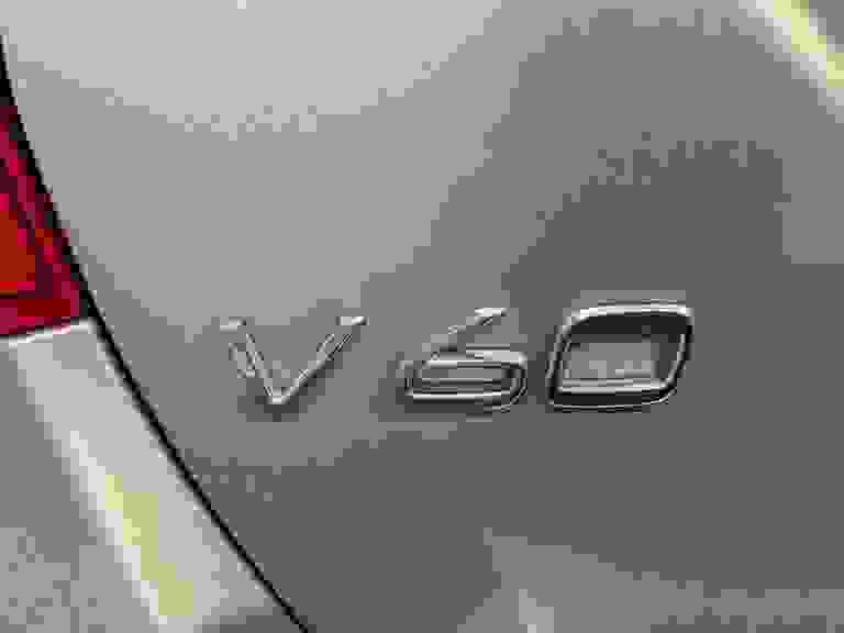 VOLVO V60 Photo spincar-511f8bfa861b01fc975d74eeee8f9ce23e0cf76b.jpg