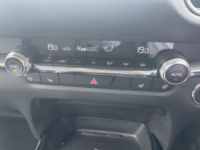 Mazda CX-30 Photo 28