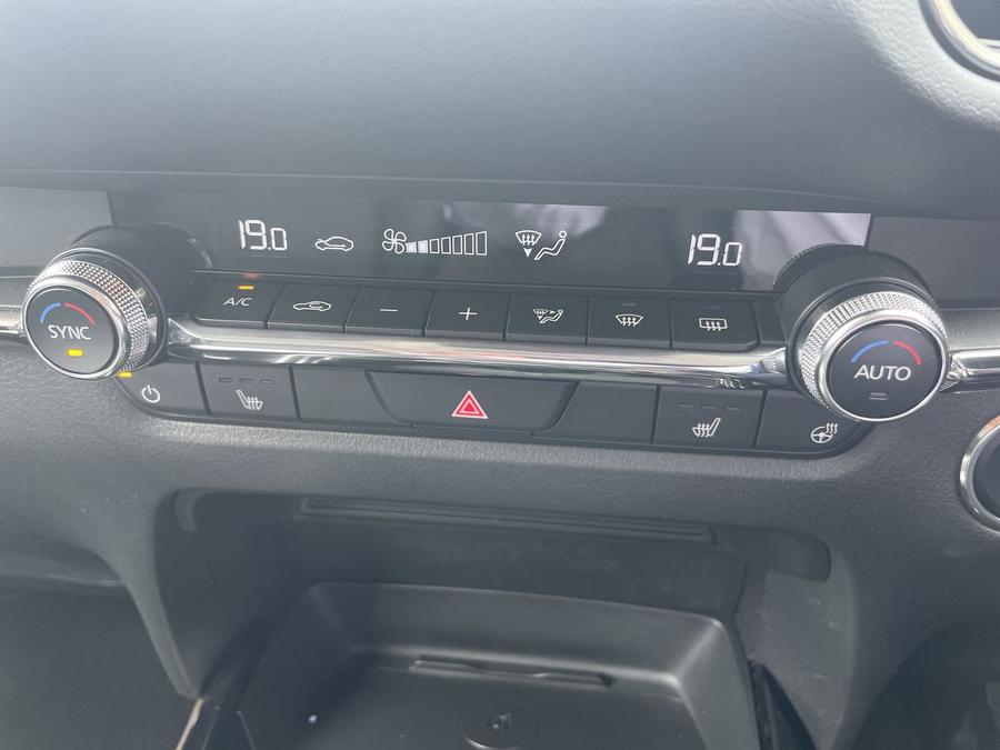 Mazda CX-30 Photo spincar-51797f45e6f003c4950536cf66cfde2fc9d67afa.jpg