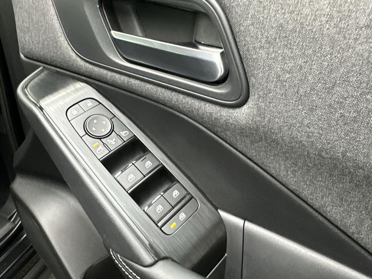 Nissan QASHQAI Photo spincar-51a8e450e6787f25f67254d0b45fd6c062650909.jpg