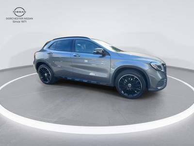 Mercedes-Benz GLA Photo 11