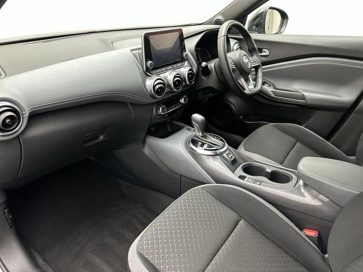 Nissan JUKE Photo spincar-5262ac41ee9deae10fda207efa8d8f3ffe99d308.jpg
