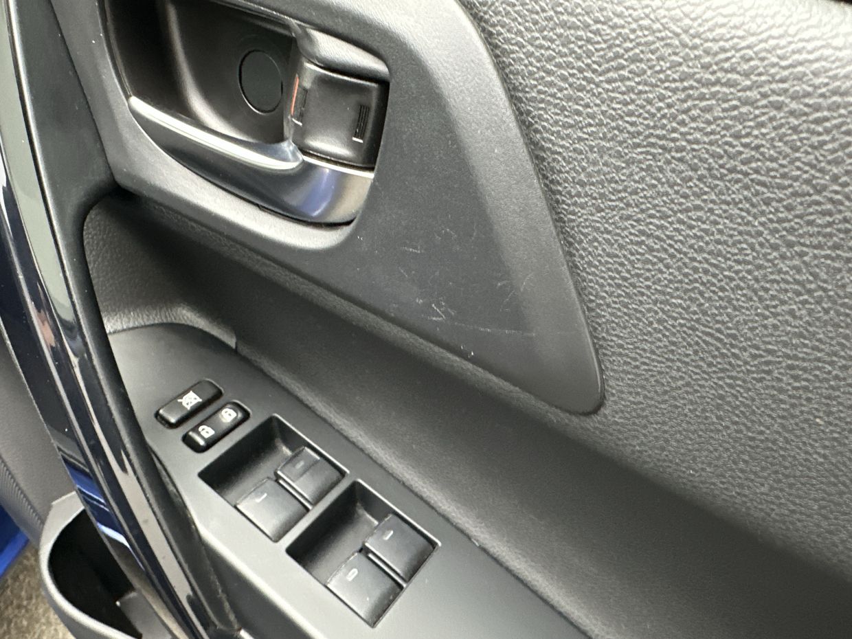Toyota Auris Photo 16