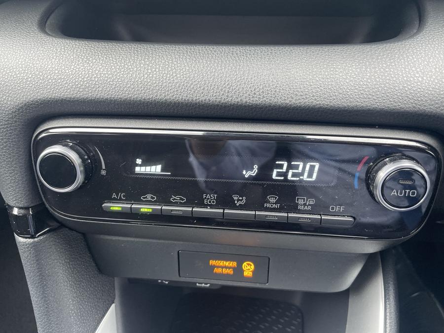 Mazda Mazda2 HYBRID Photo spincar-535f13ff63044ee09441324149c20802d3ee59ab.jpg