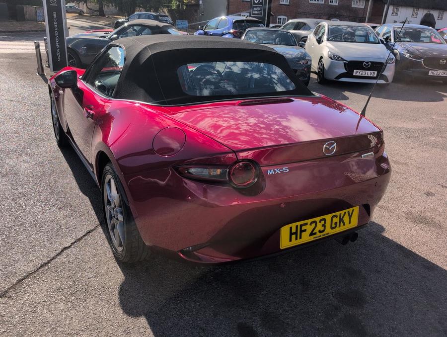 Mazda MX-5 Photo spincar-539203926e2e2d07df41644a220aca30608b73f3.jpg