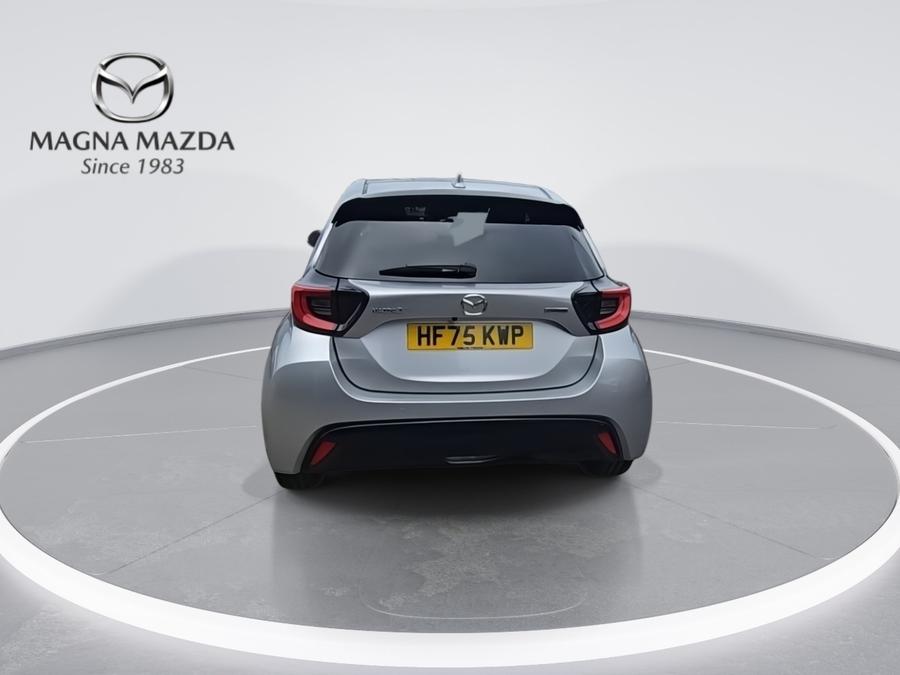 Mazda Mazda2 HYBRID Photo spincar-53b0e62588331e2ab54cdedc293559bd59c51b01.jpg