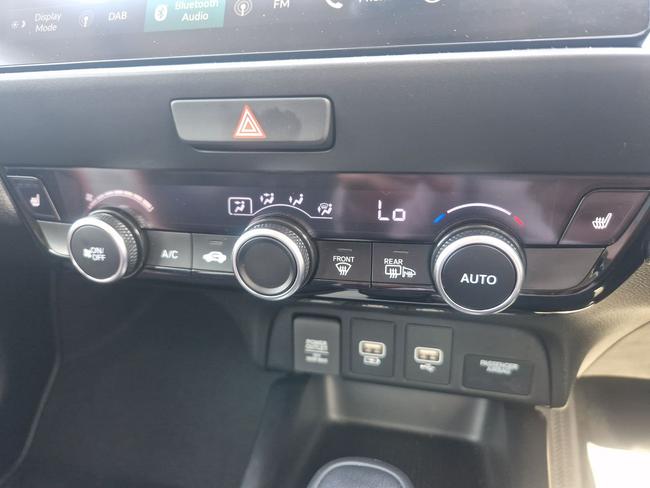 Honda Jazz Photo spincar-54914195ad912c9e766b46abe606b2b1b7121dfa.jpg