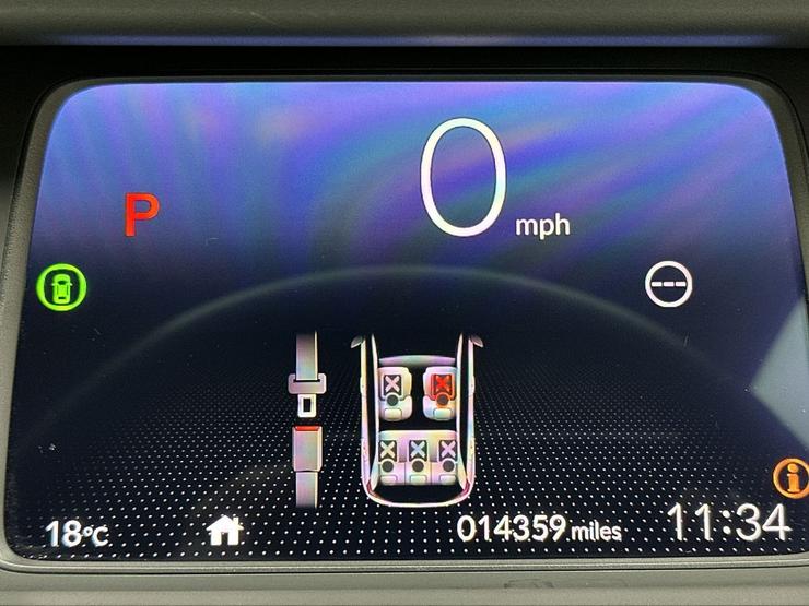 Honda Jazz Photo spincar-54a2744effdc9a79b4da6feac7eb15818b349c3d.jpg