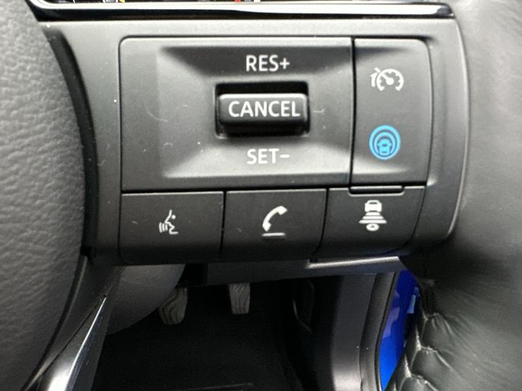 Nissan QASHQAI Photo spincar-5543f462d99adcf3ec6538f04a07e20fe7e2e4b2.jpg