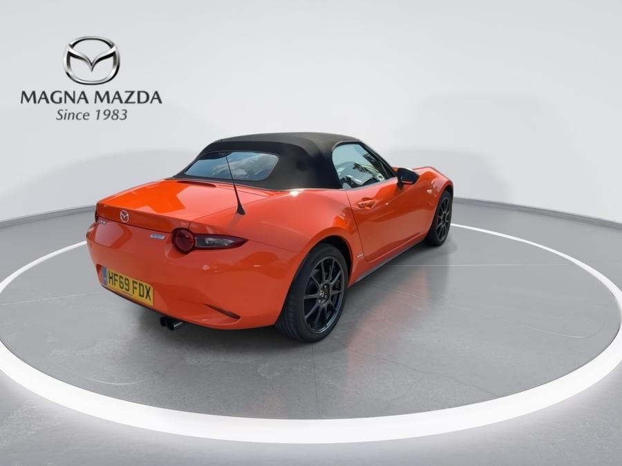 Mazda MX-5 Photo spincar-56d1f2656cdc06ca75e3884a927c22e716d04e7a.jpg