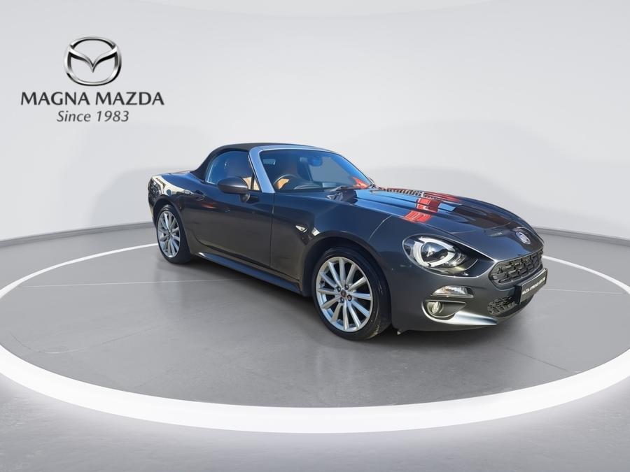 Fiat 124 Spider Photo spincar-571f35468df55ee9ea74c556a194f5596e8b70a9.jpg