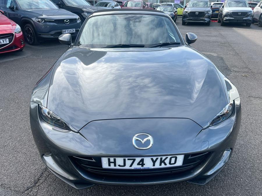 Mazda MX-5 Photo spincar-57d00cc25e3fcadb52ef00b9f066a2be3a4d879a.jpg