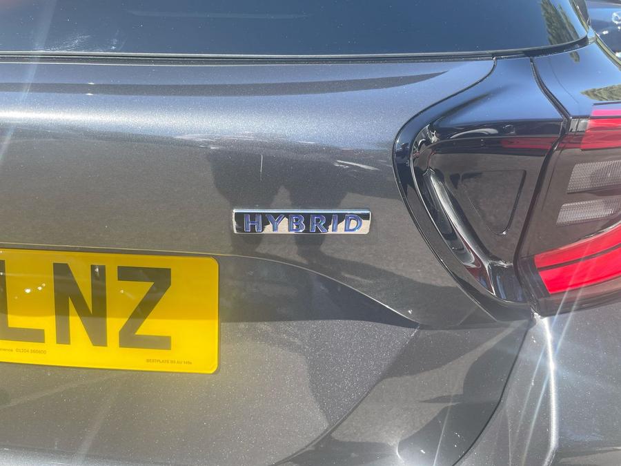 Mazda Mazda2 HYBRID Photo spincar-57e364a9c7cc6a5db1dde2478eab3353fab7a97c.jpg