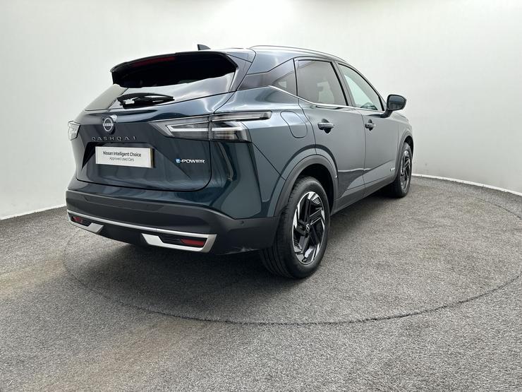 Nissan QASHQAI Photo spincar-57e40a740373e3f74aea3fa921f78fb8f2447d9a.jpg