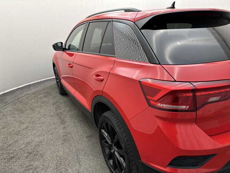 Volkswagen T-Roc Photo spincar-58bc189f33f27d61cad07fd227cccc23faf2882e.jpg
