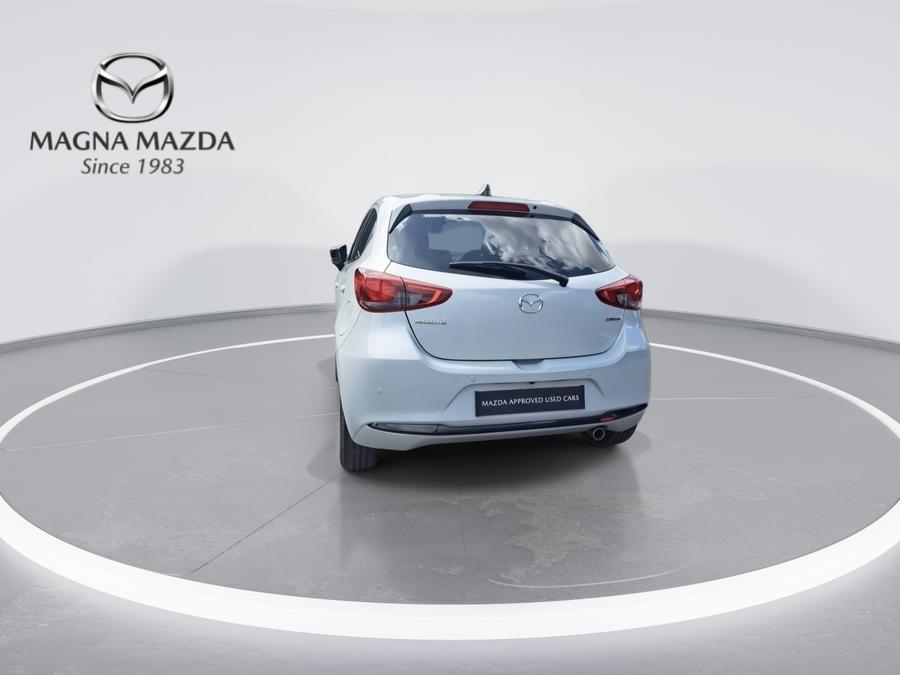Mazda Mazda2 Photo spincar-5963b482f3e5d1fd01900ee22bb45e94a04a78b1.jpg