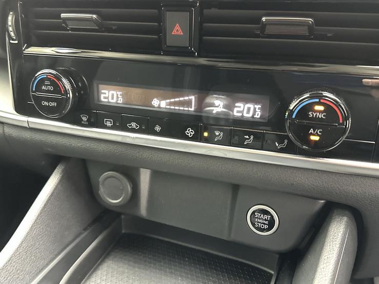Nissan QASHQAI Photo spincar-5a48e01fdd80c6933da312896d955e1c70a771e6.jpg