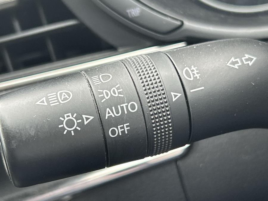 Mazda Mazda3 Photo spincar-5a4b64a1e830bf0ae67fceb5ef990bd6fda86e9b.jpg