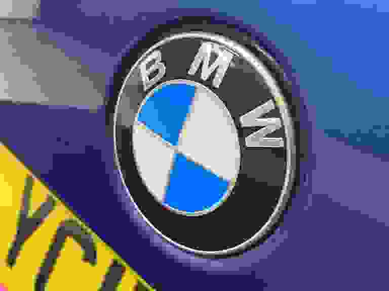 BMW X1 Photo spincar-5ab05966469f7b64bcf2213bd901fed9dbe11ed2.jpg