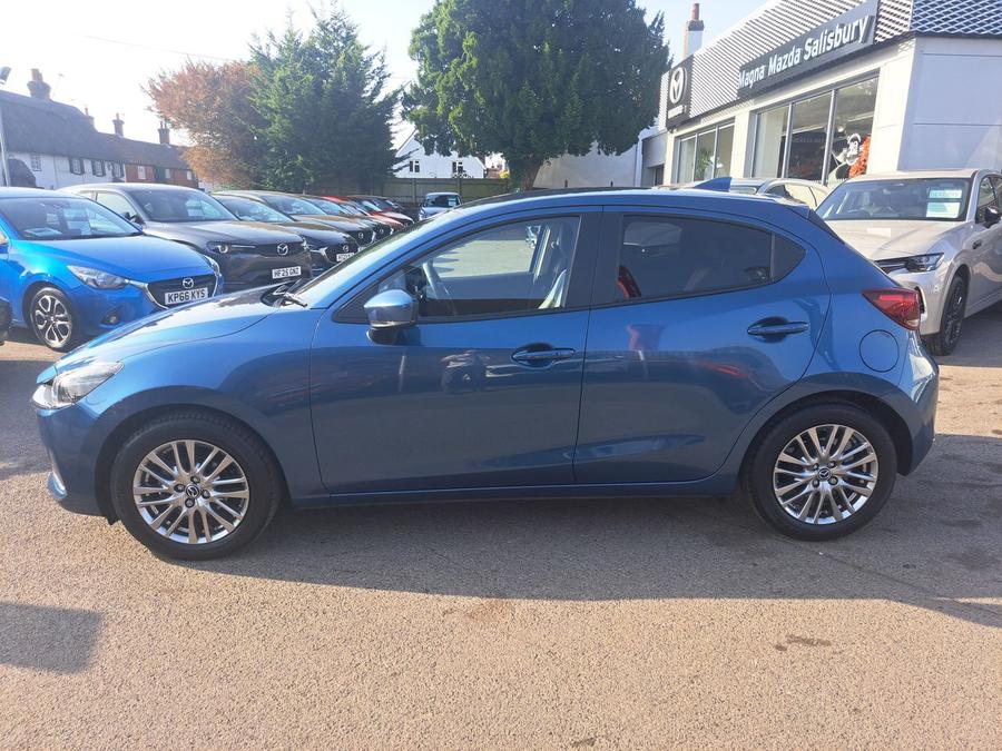 Mazda Mazda2 Photo spincar-5b275668f16444cddc45269f9bdac4cd3c8bc09b.jpg