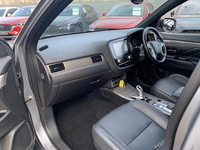 Mitsubishi Outlander Photo 22