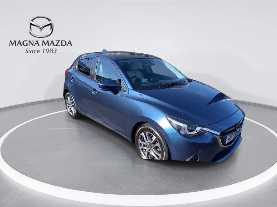 Mazda Mazda2 Photo spincar-5cb9952856323a5e1ed805595b4a19787b36fdf9.jpg