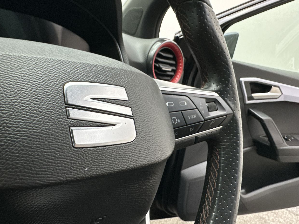 SEAT ARONA Photo 23