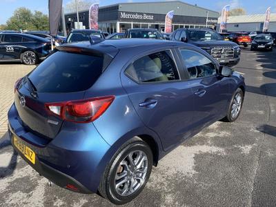Mazda Mazda2 Photo 12