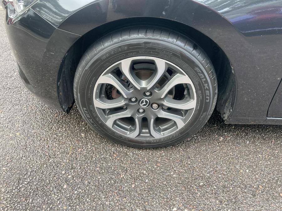 Mazda Mazda2 Photo spincar-5df706cc51b8d15362c560e41d4e6f212db190d9.jpg