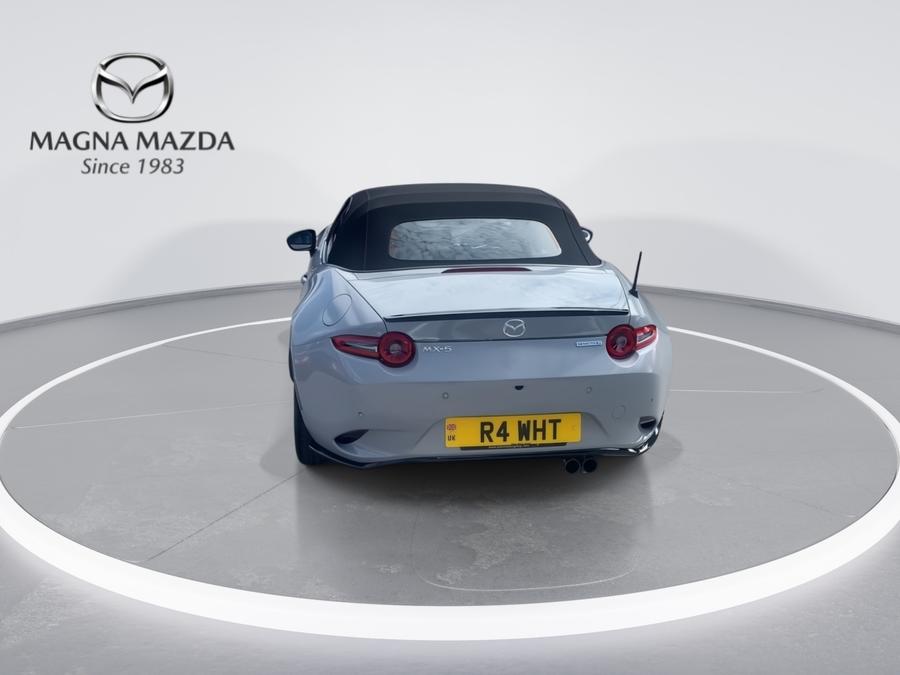 Mazda MX-5 Photo spincar-5e6ee32581169f6344bf648a074569f5b82203e4.jpg