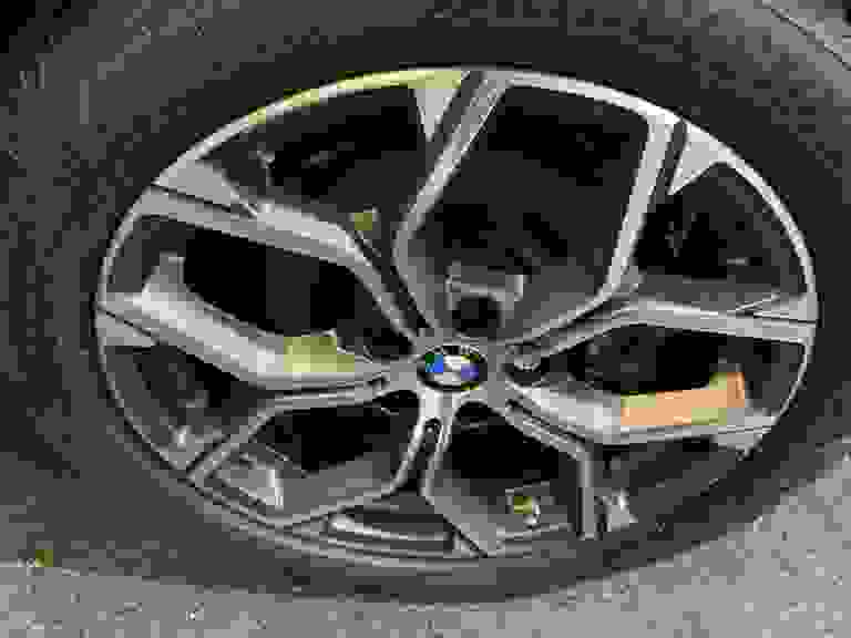 BMW X1 Photo spincar-5e84b231626cac7b410d01d9dd93b23e4ed9c7e8.jpg